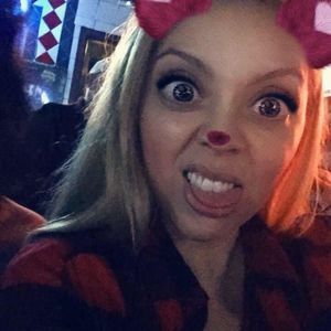 Meet your Posher, Julia